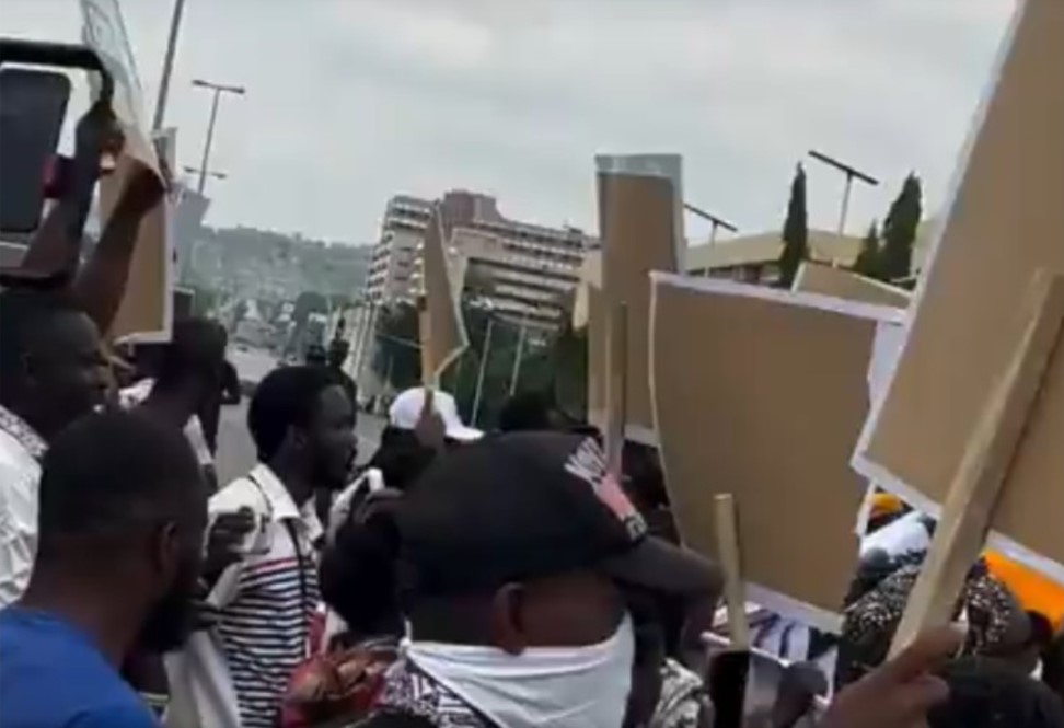 Oyo abduction: ‘Tinubu must go’ – Angry protesters storm Abuja streets